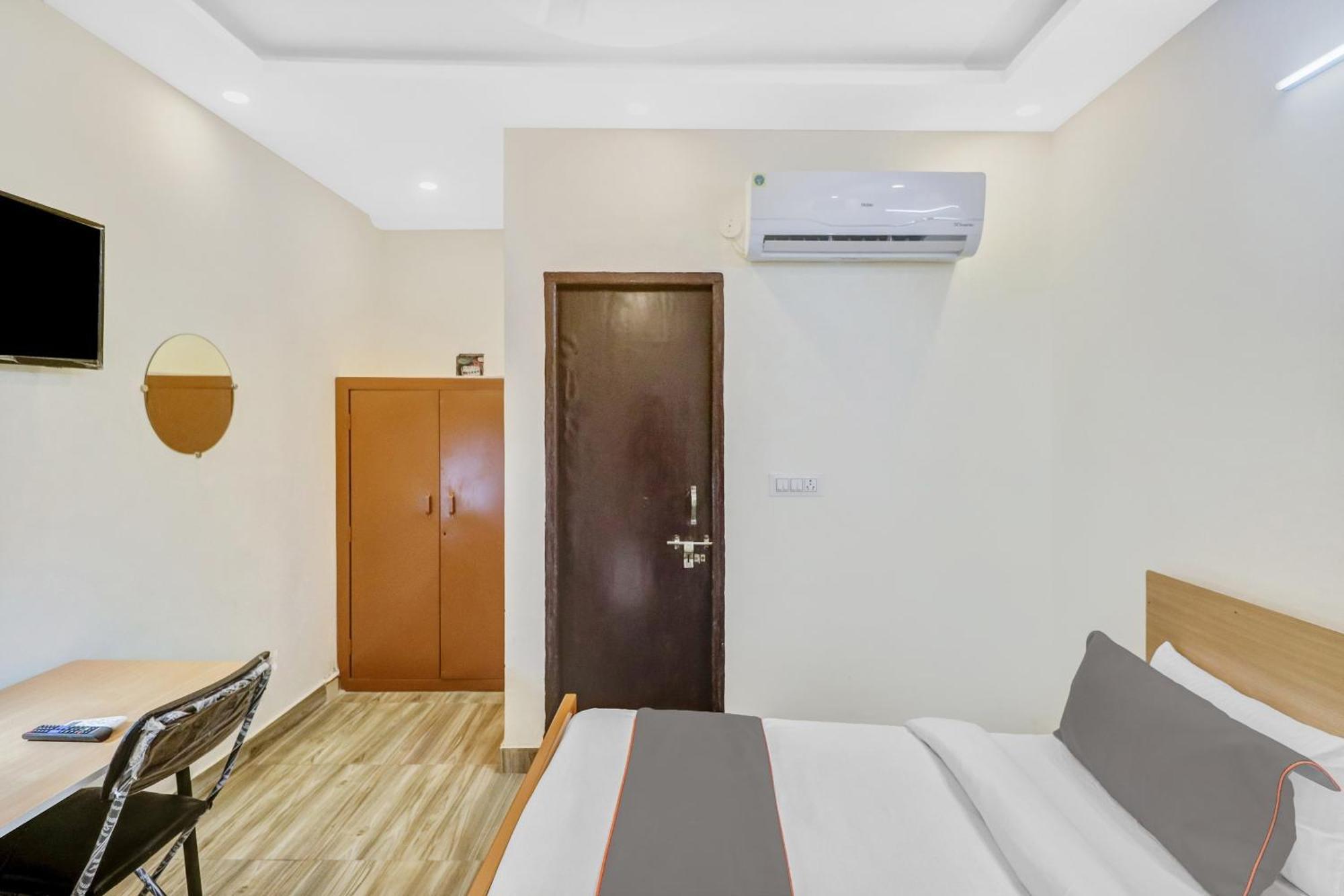 Super Capital O Moody Inn Delhi (National Capital Territory of India) Exterior foto