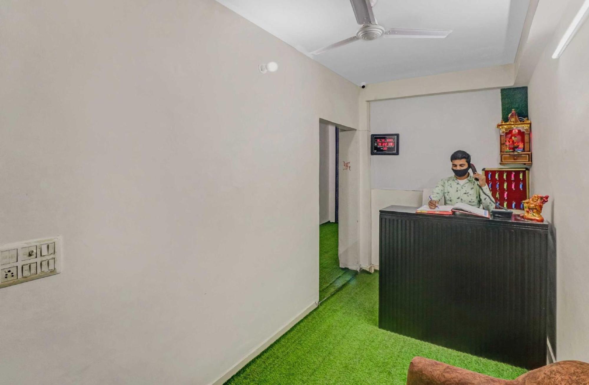 Super Capital O Moody Inn Delhi (National Capital Territory of India) Exterior foto